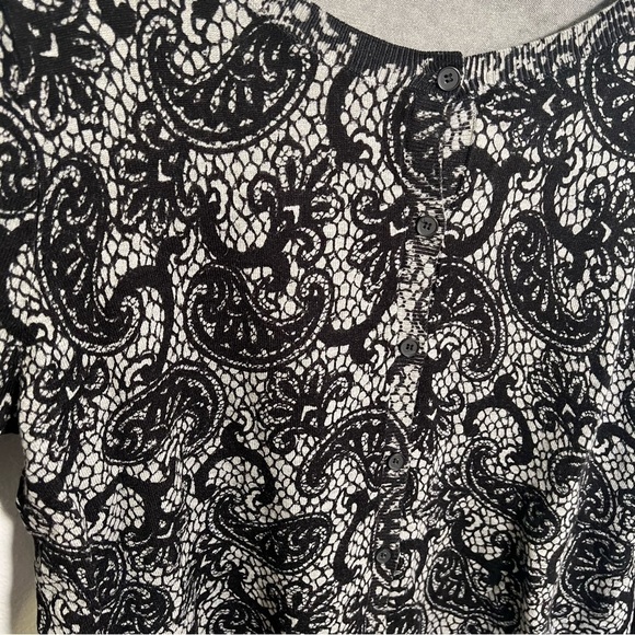 Lane Bryant Cardigan Gray Black Paisley Lace 14/16 - Picture 6 of 11